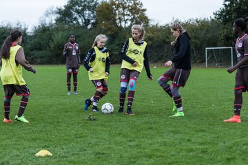 Bild 26 - C-Juniorinnen Halstenbek-Rellingen - St.Pauli : Ergebnis: 0:5